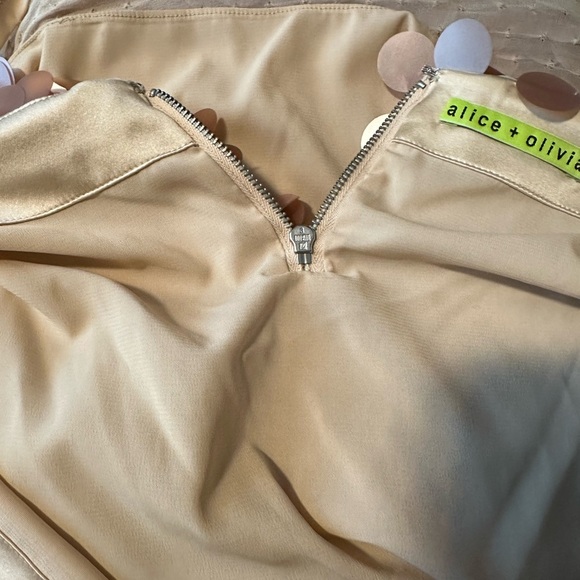 Alice + Olivia RUBI PAILLETTE MICRO SKIRT in Pearl Blush Pink Size 8 - Picture 9 of 13